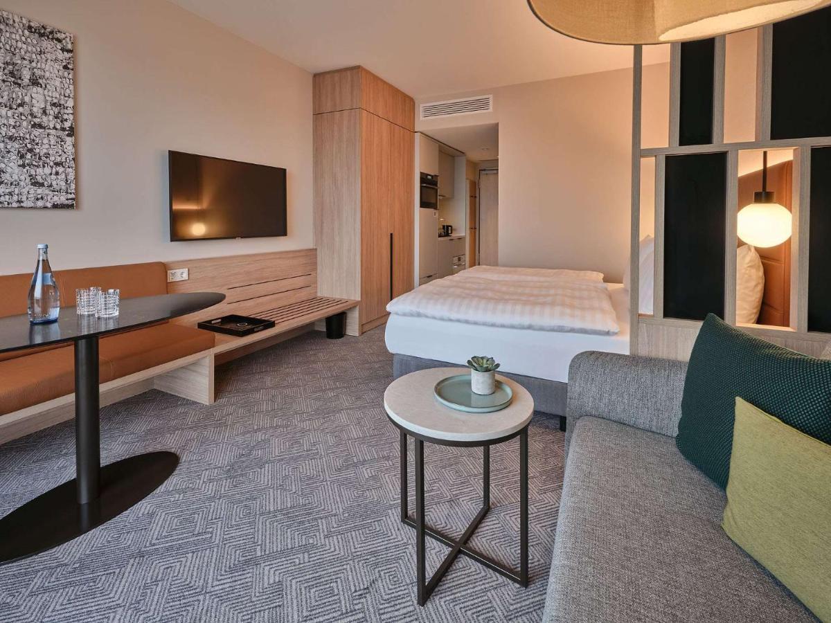 Adina Apartment Hotel Кельн Екстер'єр фото