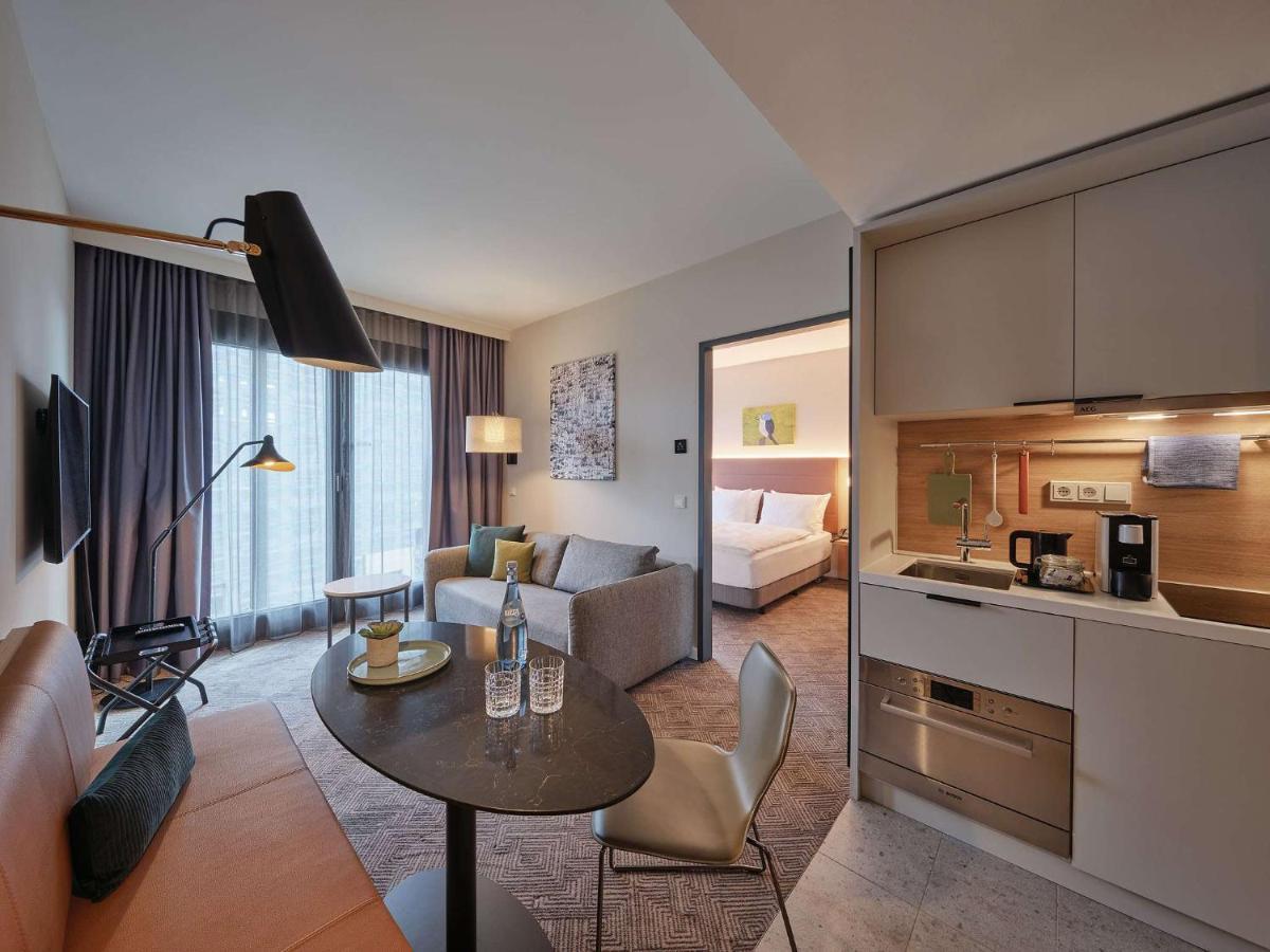 Adina Apartment Hotel Кельн Екстер'єр фото